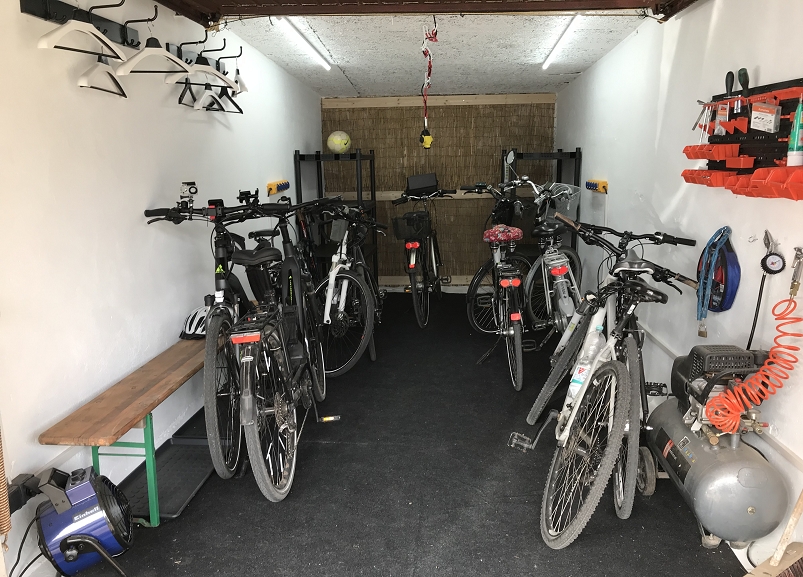 Hotel Hoexter Am Jakobsweg Unterstellung Fahrräder