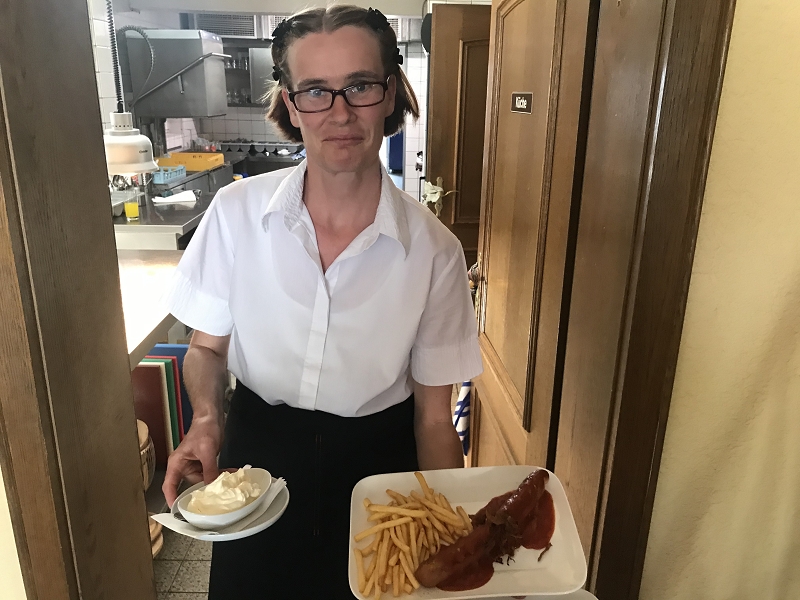 Küche, Speisen und Mitarbeiter des Restaurants Höxter Am Jakobsweg Küche, Speisen und Mitarbeiter des Restaurants Höxter Am Jakobsweg