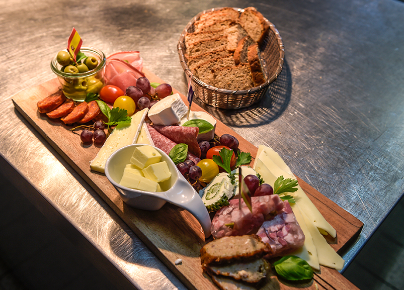 Restaurant Hoexter Am Jakobsweg Brotzeit