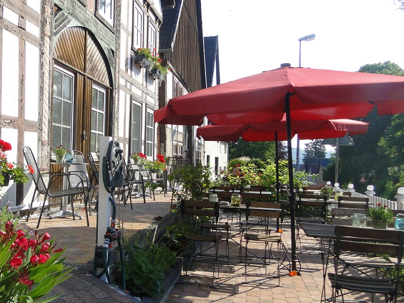 Terrasse des Restaurants Höxter Am Jakobsweg