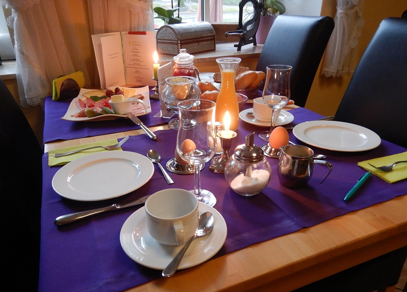 Küche, Speisen und Mitarbeiter des Restaurants Höxter Am Jakobsweg Küche, Speisen und Mitarbeiter des Restaurants Höxter Am Jakobsweg