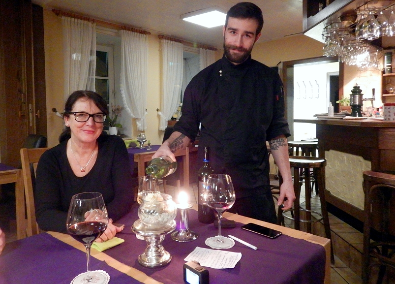 Küche, Speisen und Mitarbeiter des Restaurants Höxter Am Jakobsweg Küche, Speisen und Mitarbeiter des Restaurants Höxter Am Jakobsweg